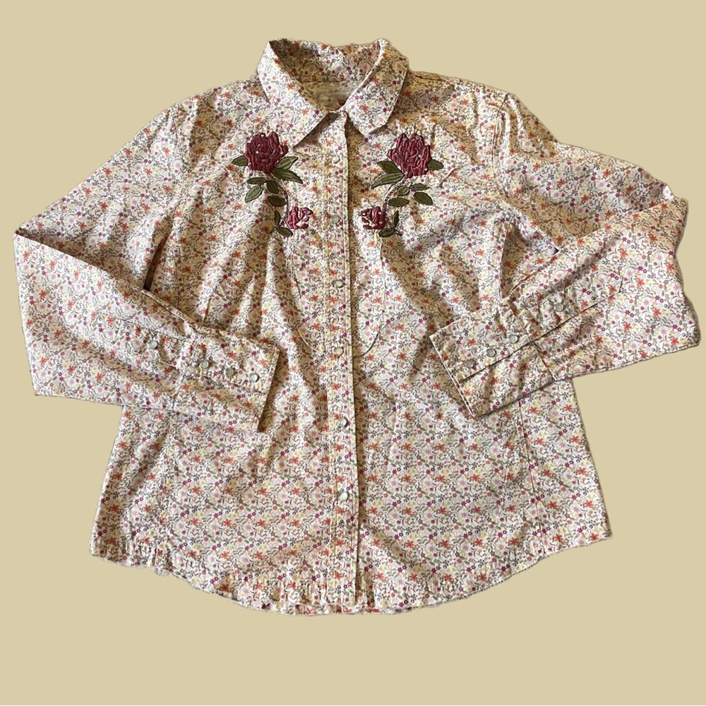 Country Royalty Western  Style shirt - Picture 4 of 11